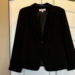 Calvin Klein Women's Elegant Black Blazer